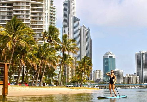 Brad Holmes Surf Coaching - Local Tourism 3
