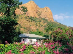 Castle Hill - Local Tourism 0