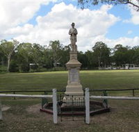 Apple Tree Creek War Memorial - Bed n Breakfasts