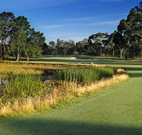 Commonwealth Golf Club - Accommodation Australia