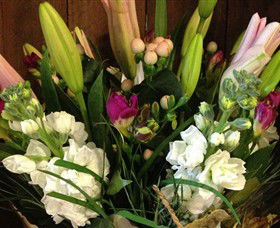 Alpine Blooms Florist Mansfield - Accommodation Australia 0