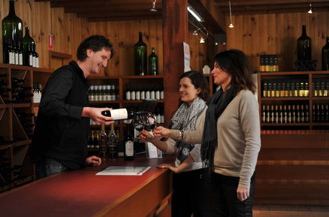 Stanton And Killeen Wines - Australia Shopping 1