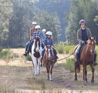 Horse Riding at Oaks Ranch and Country Club - Accommodation Australia