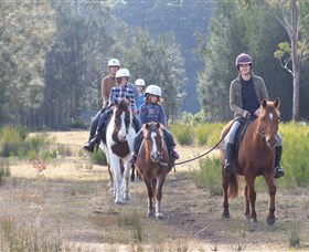 Horse Riding At Oaks Ranch And Country Club - Accommodation Australia 0