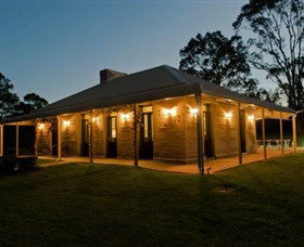 Pokolbin Estate Vineyard - Local Tourism 0