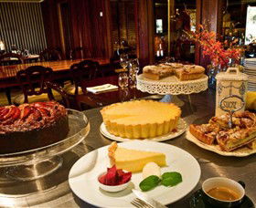 Jones Winery & Vineyard Cafe - Australia Shopping 5