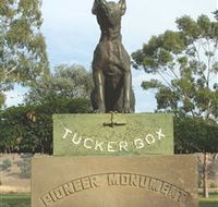 The Dog on the Tucker Box - Accommodation Australia