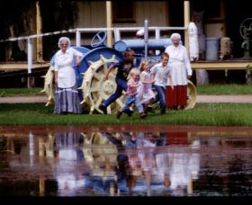 Inverell Pioneer Village - Bed n Breakfasts 2