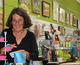Artists On Parade Art Gallery - Accommodation Australia 0