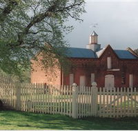 Cooma Cottage - Accommodation Australia
