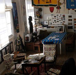 Ray Hughes Gallery - Accommodation Australia 3