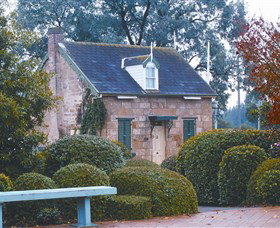 Campbelltown Heritage Walk - Australia Shopping 5