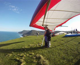 Hang Gliding Oz - Local Tourism 4