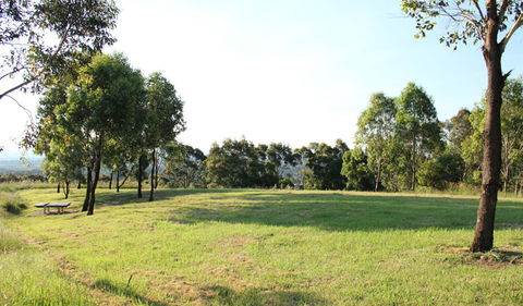 Turkeys Nest Picnic Area And Lookout - Local Tourism 1