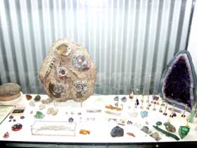 Flinders Discovery Centre - Accommodation Australia 2
