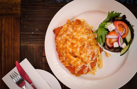 Crown Hotel Wentworth - Local Tourism 3