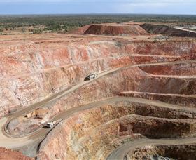 Fort Bourke Hill Lookout And Open Cut Mine - Accommodation Australia 0