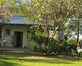 Afternoon Tea At Burnett House - Accommodation Australia 3
