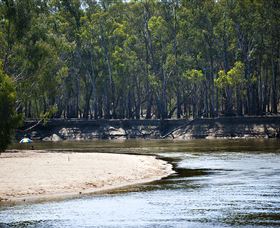 Murrumbidgee River And Fresh Water Beaches - Accommodation Australia 0