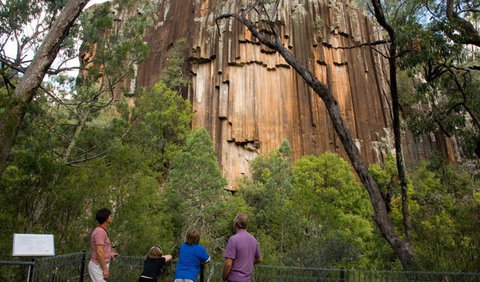 Sawn Rocks Walking Track - Accommodation Australia 0