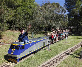 Willans Hill Miniature Railway - Local Tourism 0