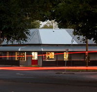 Byng Street Local Store - Local Tourism