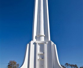 Monument Hill - Local Tourism 2