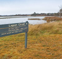 Lagoon Circuit walking track - Australia Shopping