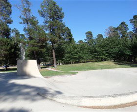 Fadden Pines Playground - Accommodation Australia 1