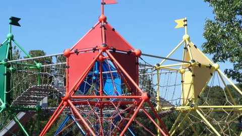 Fadden Pines Playground - Accommodation Australia 3