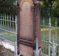 Pioneer Graves - Accommodation Australia