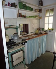 Nutcote - May Gibbs' Home - House Museum - Accommodation Australia 3