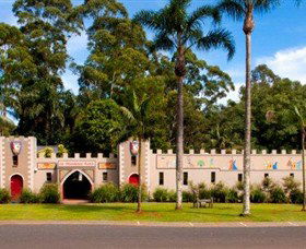 Macadamia Castle - Local Tourism 1