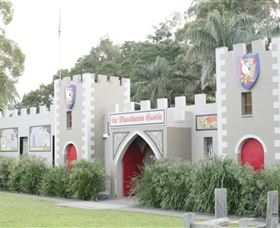 Macadamia Castle - Local Tourism 0