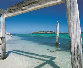 Hamelin Bay - Bed n Breakfasts 0