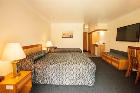 Comfort Inn Bay Of Isles - Accommodation Australia 1