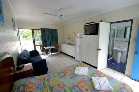 Tropical Palms Inn - Accommodation Australia 0