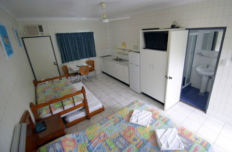 Tropical Palms Inn - Accommodation Australia 3