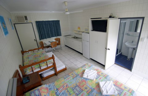 Tropical Palms Inn - Accommodation Australia 4