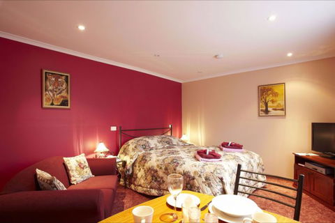 NorthEast Restawhile Bed And Breakfast - Local Tourism 12