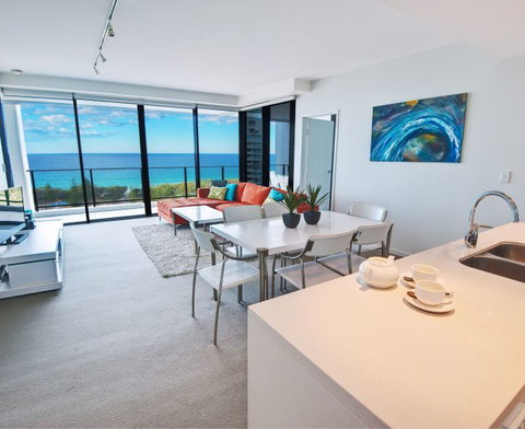 Ultra Broadbeach - Bed n Breakfasts 0