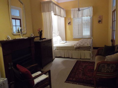 Guy House Bed And Breakfast - Accommodation Australia 0