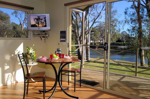 BIG4 Deniliquin Holiday Park - Accommodation Australia 5