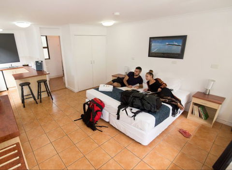 Base Airlie Beach Resort - Local Tourism 0