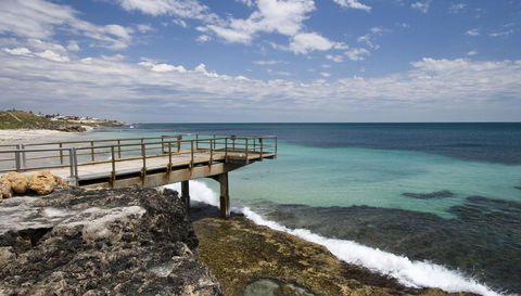 Perth Lunch Cruise Including Fremantle Sightseeing Tram Tour - Australia Shopping 2