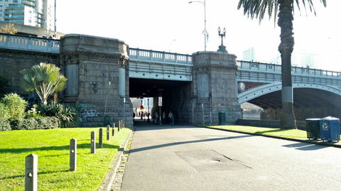 Melbourne City And Williamstown Ferry Cruise - Accommodation Australia 2