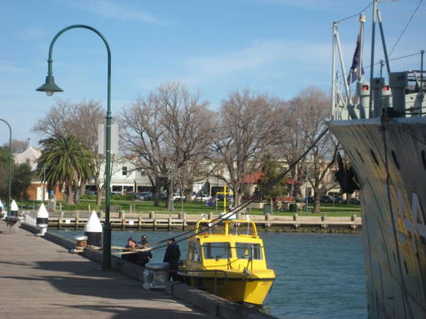 Melbourne City And Williamstown Ferry Cruise - Accommodation Australia 12