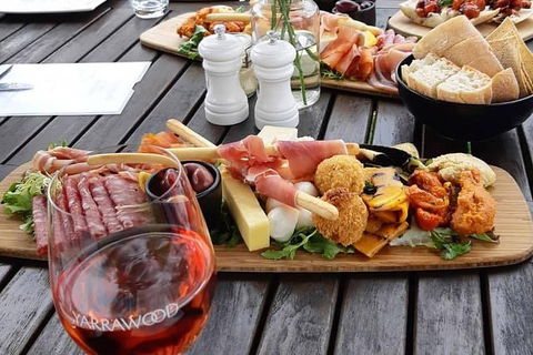 CHEVY CONVERTIBLE Package For 4 -Wine Lunch Cheese & Chocolate From Yarra Valley - Local Tourism 6