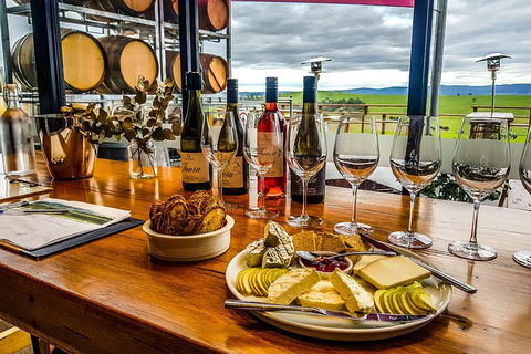 WEEKEND LOVERS Yarra Valley Wine Tour Departing From Melbourne - Weekends Only - Accommodation Australia 0