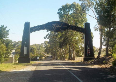 Barossa Valley Wineries Tour With Tastings And Lunch From Adelaide - Local Tourism 12